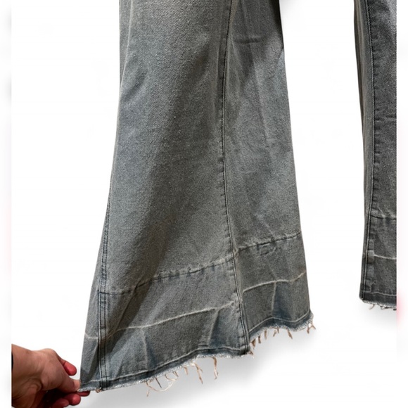 Casual Women's Flare Denim Overalls - Picture 4 of 5